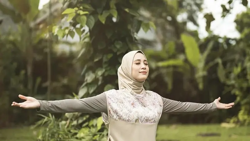 Inspirasi Baju Olahraga Nyaman, Stylish, Hingga Sesuai Syariat Islam dari Fanny Fabriana Cocok untuk Ramadan