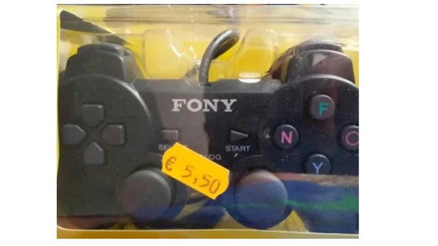 Logo kocak (Sumber: Boredpanda)