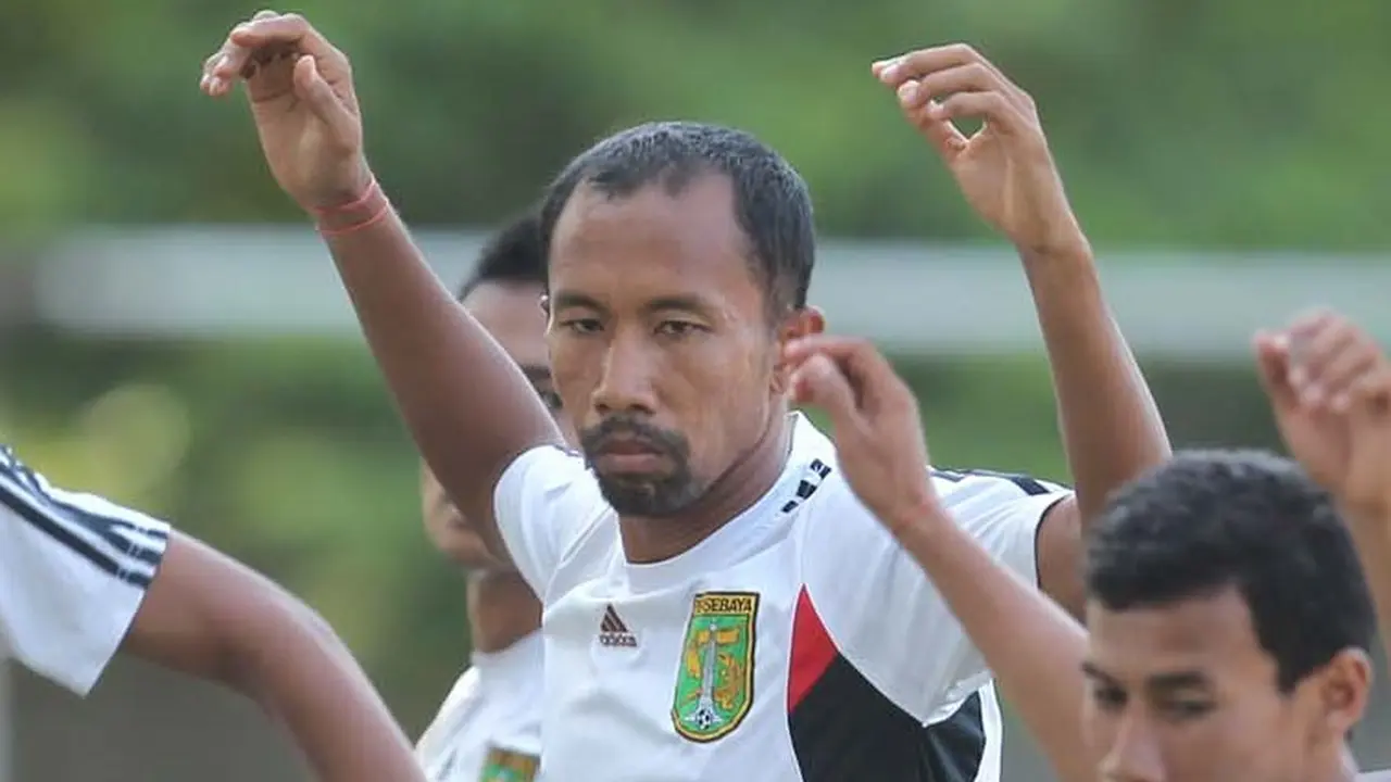 Uston Nawawi