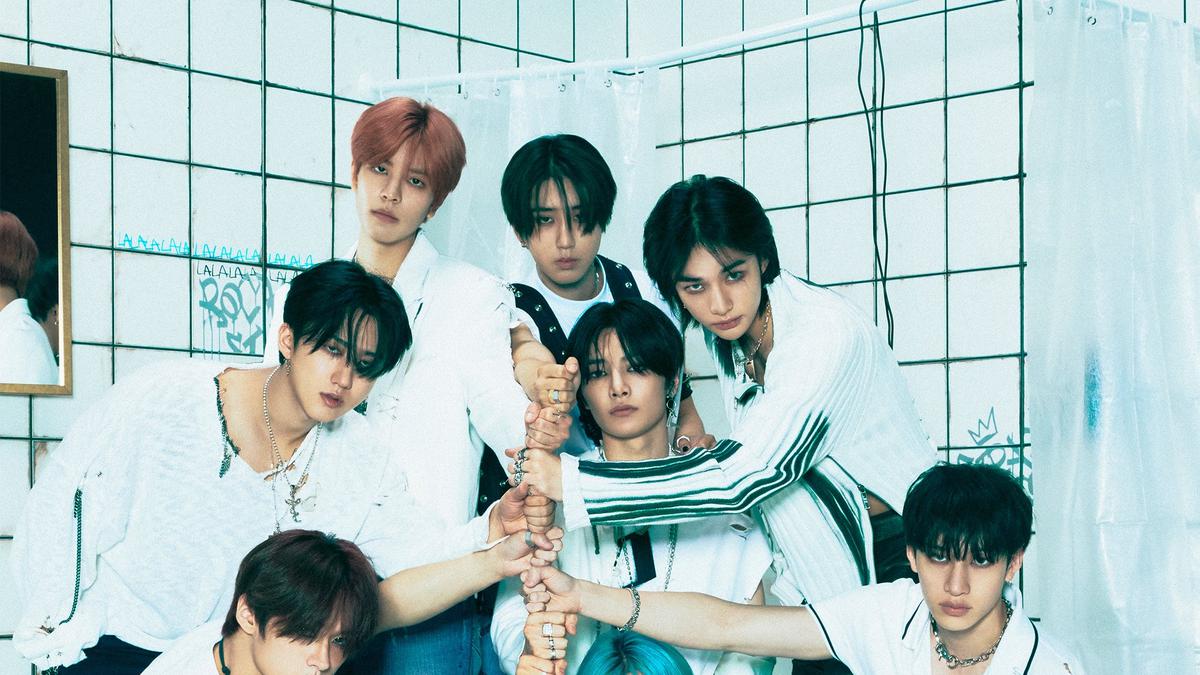 Stray Kids Cetak Sejarah Baru, Album DO IT Debut No. 1 di Billboard 200