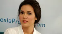 Kemesraan Keluarga Lebaran, Raisa Cantik Kenakan Hijab