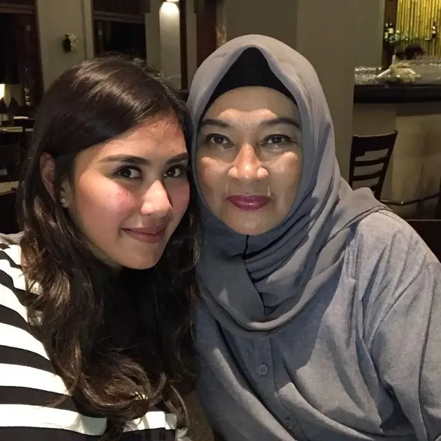 Potret Kompak Syahnaz Sadiqah dan Ibu Mertua, Akur dan Bahagia