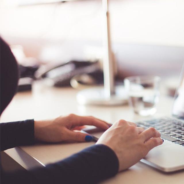 Cara Mengetik 10 Jari Tanpa Melihat Keyboard Yang Cepat Dan Akurat