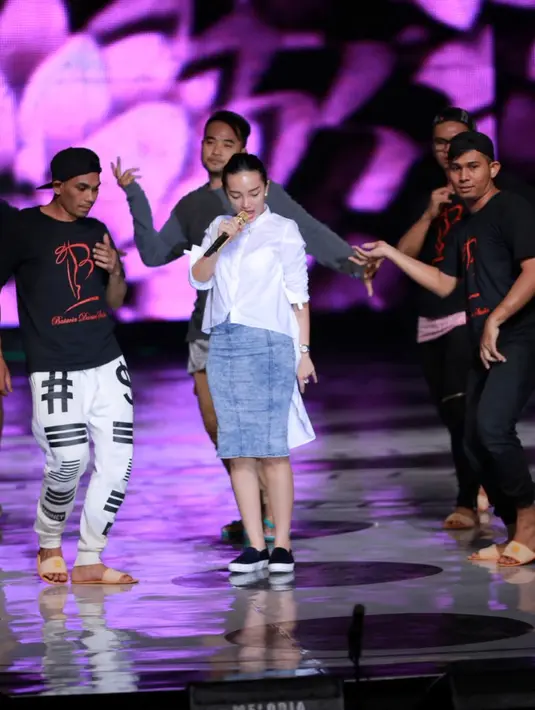 Selain akan memeberikan penghargaan untuk sineas-sineas berprestasi, acara yang digelar di Monumen Perjuangan Rakyat Jawa Barat ini juga akan menghadirkan sejumlah bintang yang menghibur penonton. (Galih W. Satria/Bintang.com)