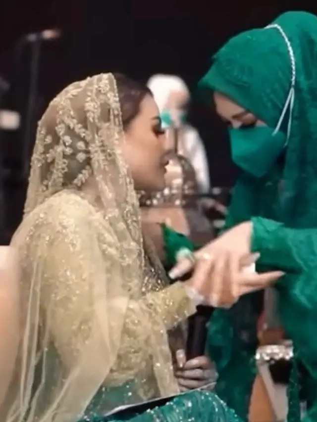 Krisdayanti dan Aurel (Instagram/aurelie.hermansyah)