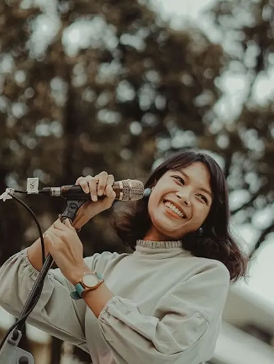 Vira Talisa lahir di Jakarta 09 Desember 1993, Vira telah menyelesaikan pendidikan seni di Universiras Rennes, Perancis. (Liputan6.com/IG/viratalisa)