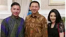 Dukungan juga dari presenter musik Inbox Gading Martin yang turut hadir dalam undangan makan malam bersama Ahok. Gading beserta istri, Gisel juga siap mendukungnya menuju DKI 1 lagi. (Bintang.com/gadiiing)