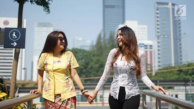 Selasa Berkebaya di Stasiun MRT Dukuh Atas