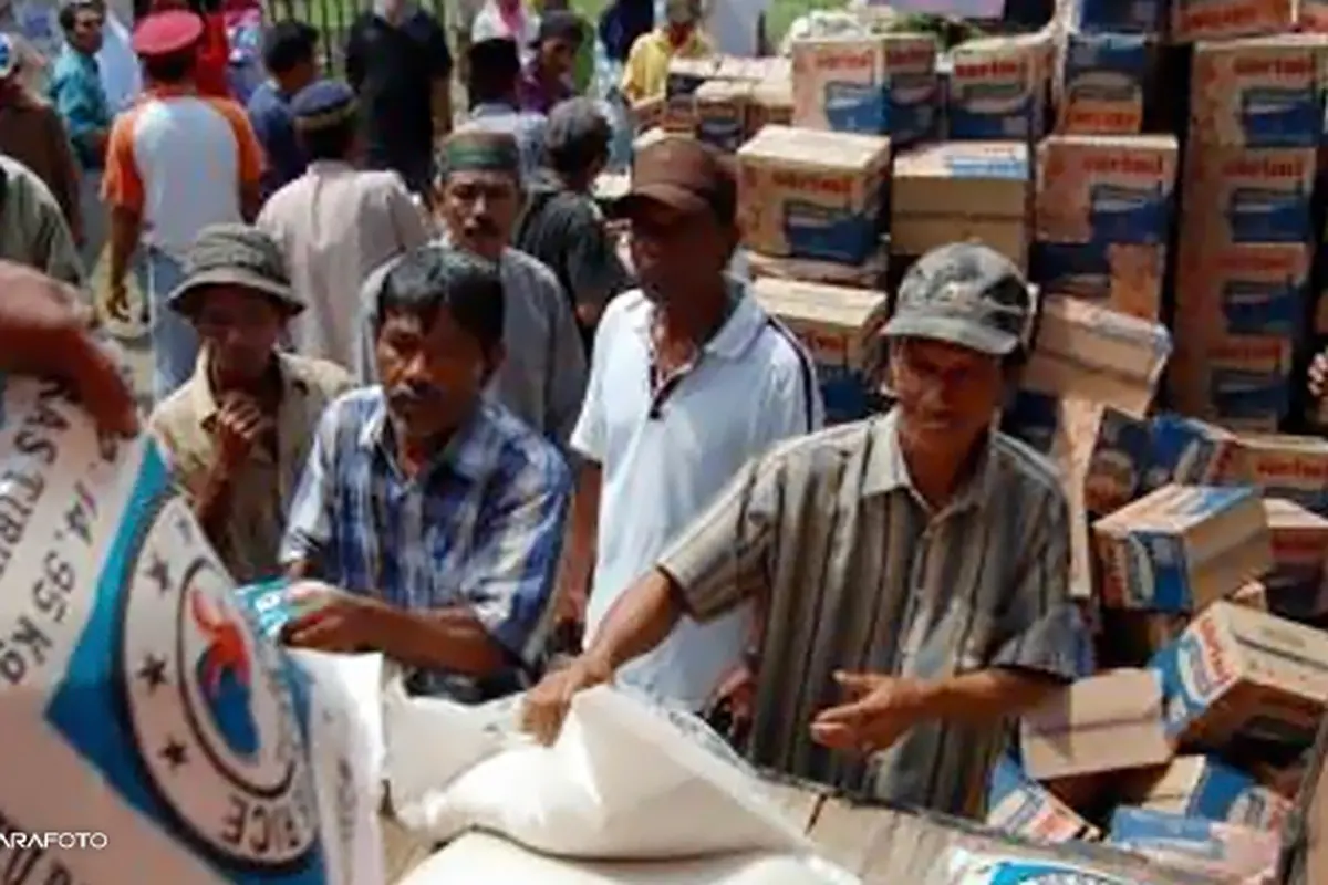 bantuan-kebakran-131001b.jpg