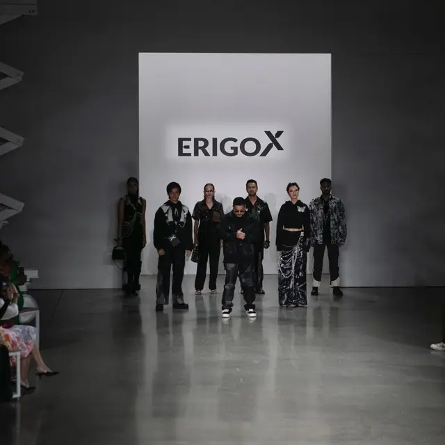6 Potret Enzy Storia saat Catwalk di New York Fashion Week 2022, Banjir Pujian