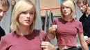 Taylor Swift dikabarkan kembali melakukan operasi payudara. (Daily Mail/Splash News)
