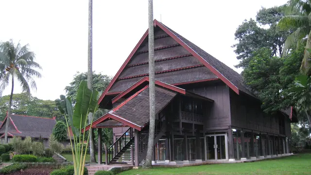 Keunikan Rumah Adat Suku Bugis dari Arsitekturnya