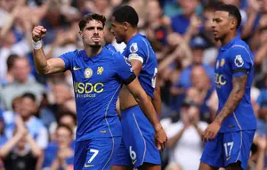 Arsenal dan Manchester City Pantau Pedro Neto, Chelsea Pasang Harga Tinggi