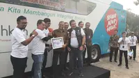 KPK melepas bus yang akan kampanye antikorupsi di beberapa daerah. (Liputan6.com/Yopi Makdori)