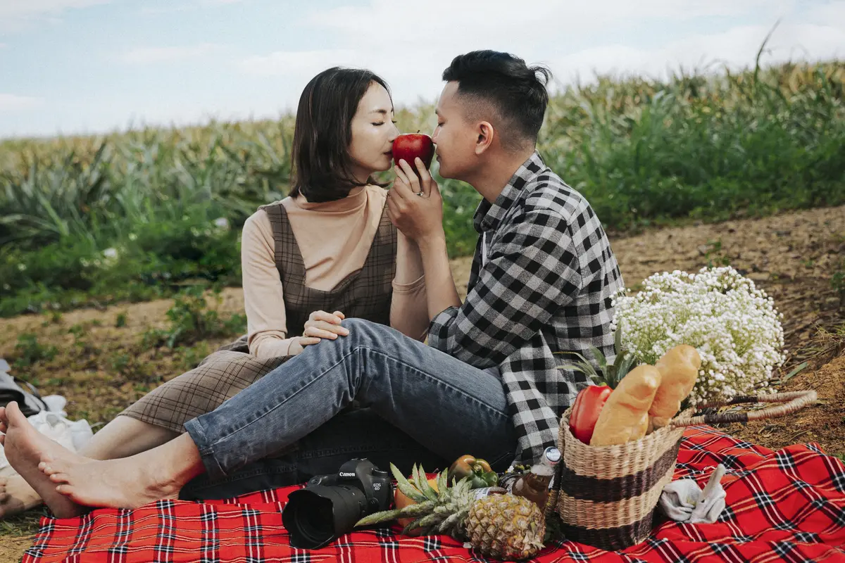 pasangan cinta