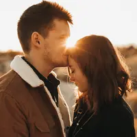 ilustrasi cinta/copyright Unsplash/Analise Benevides