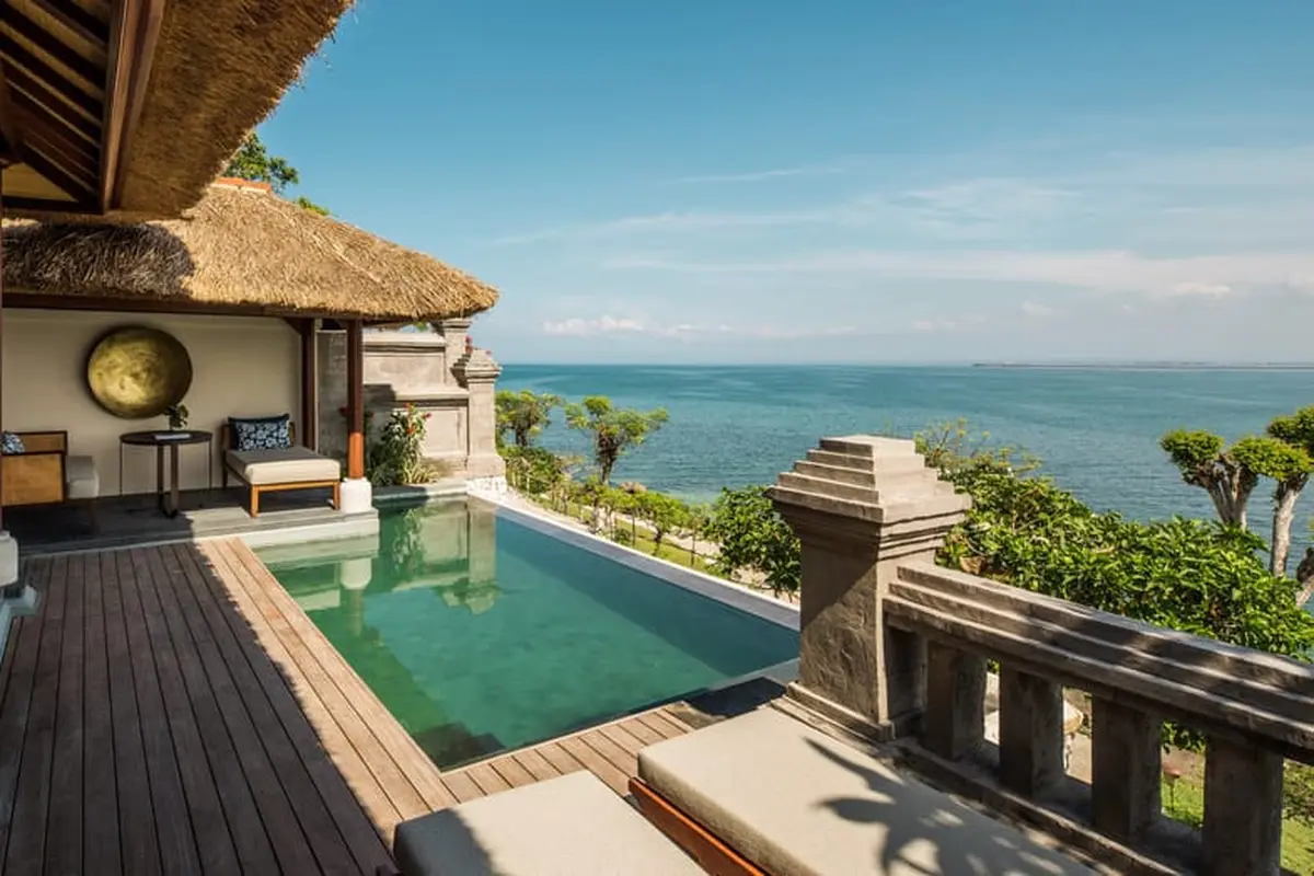 Sensasi Menginap di Resor Mewah Four Seasons Bali Jimbaran Bay dengan Infinity Pool dan Pemandangan Laut
