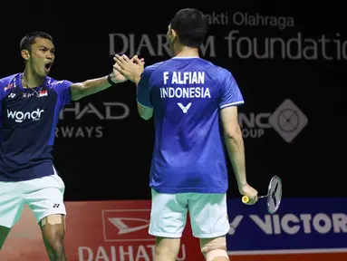 Pebulu tangkis ganda putra Indonesia, Fajar Alfian/Muhammad Fikri saat bertanding melawan Leo Carnando/Bagas Maulana pada babak 16 besar Indonesia Masters 2026 di Istora Gelora Bung Karno, Senayan, Jakarta, pada Kamis (22/1/2026). Ganda putra Indonesia, Fajar Alfian/Muhammad Fikri memantapkan langkah ke perempat final Indonesia Masters 2026. (Bola.com/M Iqbal Ichsan)