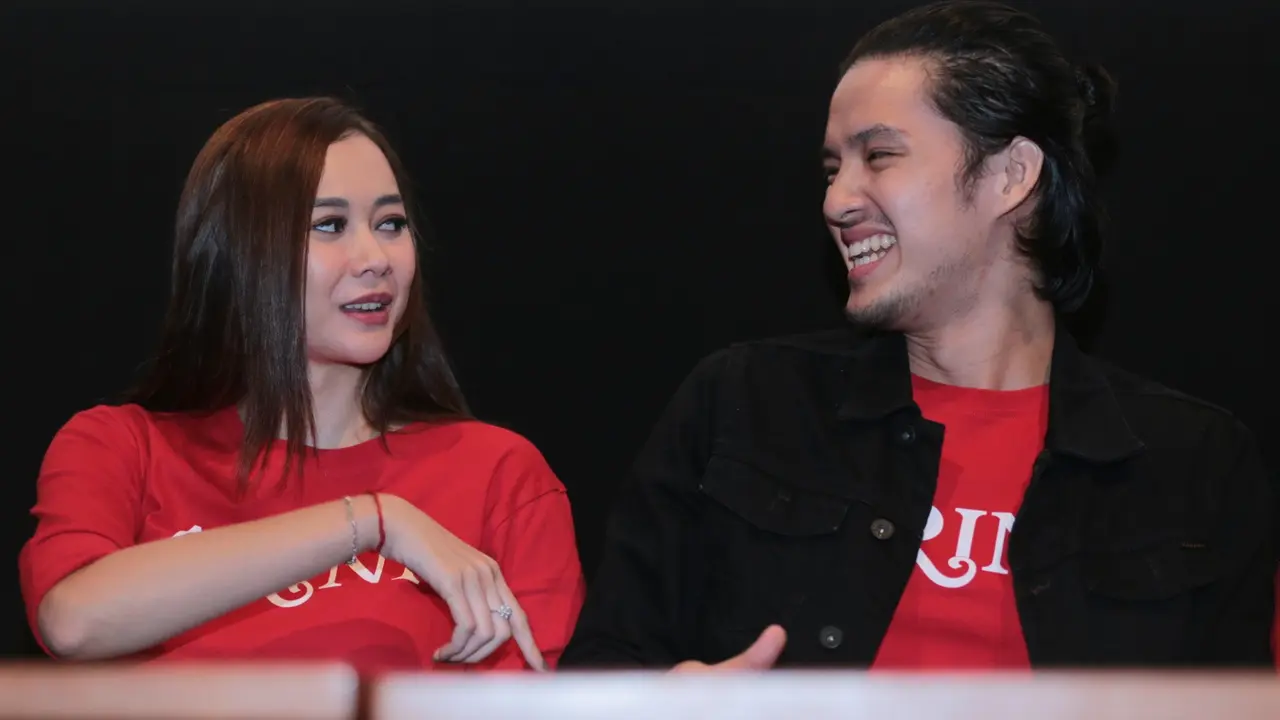 [Bintang] Preskon Film Arini