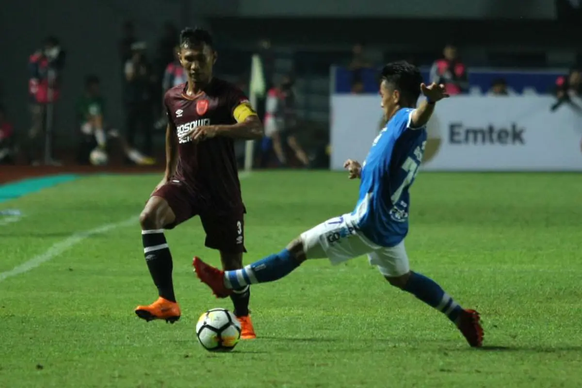 Persib Bandung vs PSM Makassar