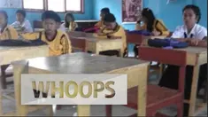 Tak ada satu siswa pun yang berani menduduki meja belajar Yuyun.