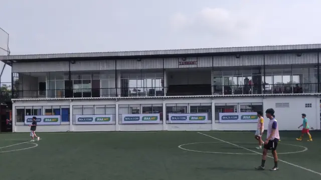 Bola Sunday League persembahan dari KLY Sport dan Sabnani Park.