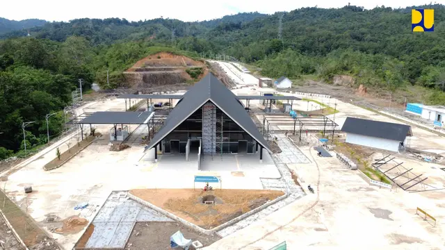 Kementerian PUPR tengah menyelesaikan tahap akhir pembangunan Pos Lintas Batas Negara (PLBN) Terpadu Jagoi Babang di Kabupaten Bengkayang, Kalimantan Barat.