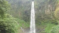 Grojogan Sewu (sumber: Dinas Pariwisata Pemuda dan Olah Raga Kabupaten Karanganyar)