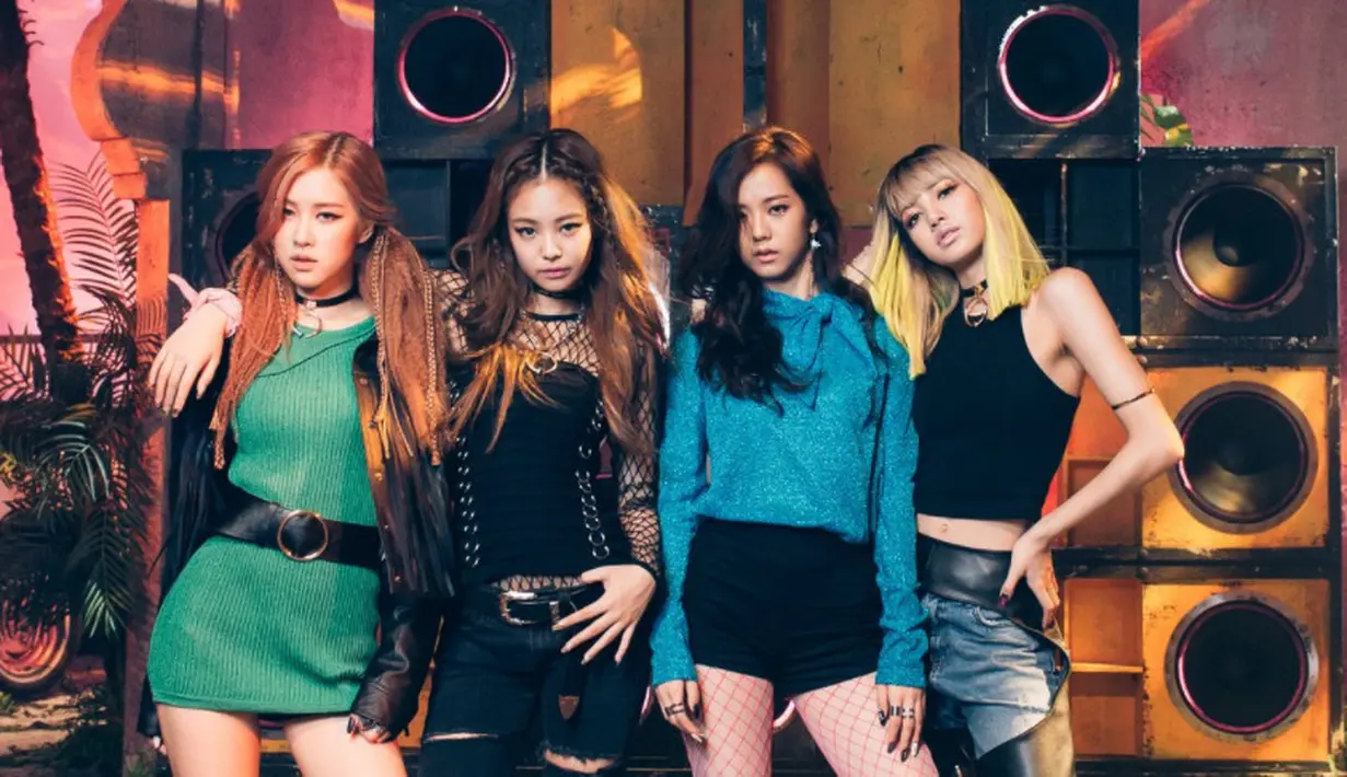 Kini BLACKPINK sedang sibuk menyiapkan comeback dengan karya terbaru. Para penggemarnya yang akrab disapa BLINK pun tak sabar menanti kembalinya sang idola. (Foto: Soompi.com)