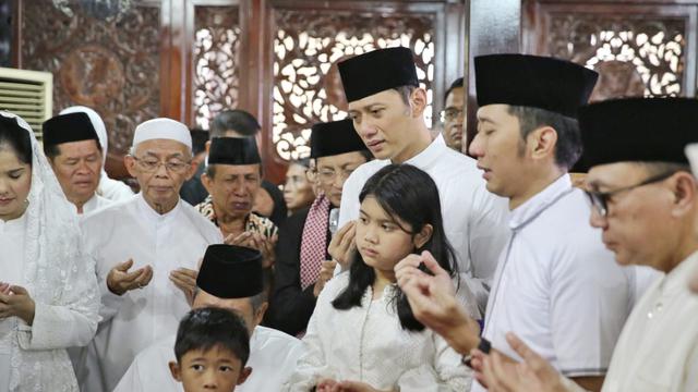 Cucu Ani Yudhoyono