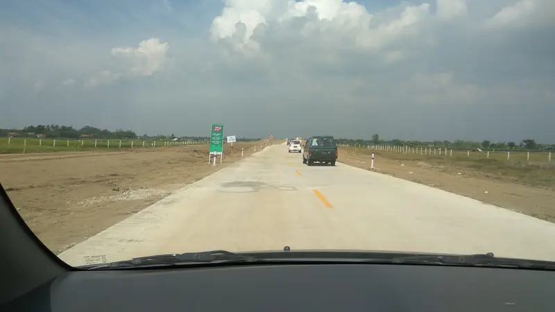 Jalan tol fungsional Brebes Timur - Gringsing Batang