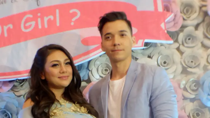 [Bintang] Celine Evangelista dan Stefan William
