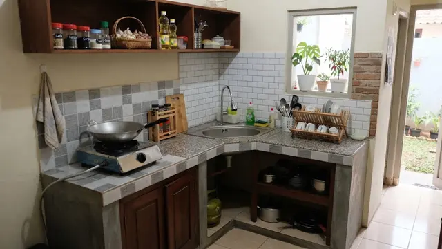 9 Inspirasi Meja Dapur Permanen untuk Ruang Memasak yang Sempit, Manfaatkan Setiap Sudut