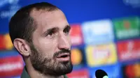 Giorgio Chiellini bicara soal rapor buruk pertahanan Juventus di musim 2017/2018. (MARCO BERTORELLO / AFP)