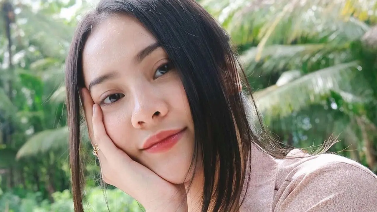 Anya Geraldine