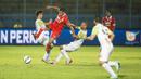 Raphael Maitimo posisi naturalnya sebagai gelandang bertahan, namun bersama Persija dirinya didorong main lebih ke depan. (Bola.com/Vitalis Yogi Trisna)