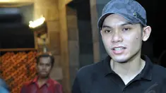 Ditemui di kawasan Cibubur, Jakarta, Ben memberi sinyal jika dirinya dan Marshanda berpotensi untuk rujuk, Jumat (18/7/14). (Liputan6.com/Panji Diksana)