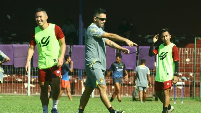 Arthur Irawan, Persik Kediri