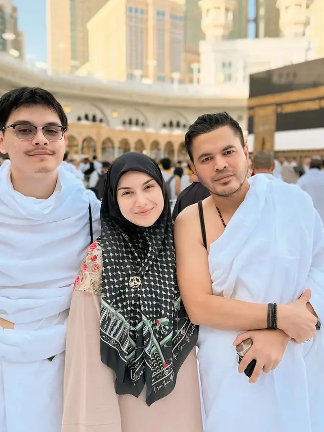 Irish Bella saat Melaksanakan Haji 2025