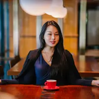 ilustrasi perempuan dewasa/mentatdgt/Shutterstock