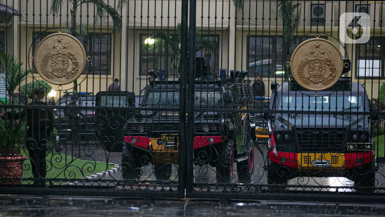 Suasana Mabes Polri Jakarta Usai Baku Tembak