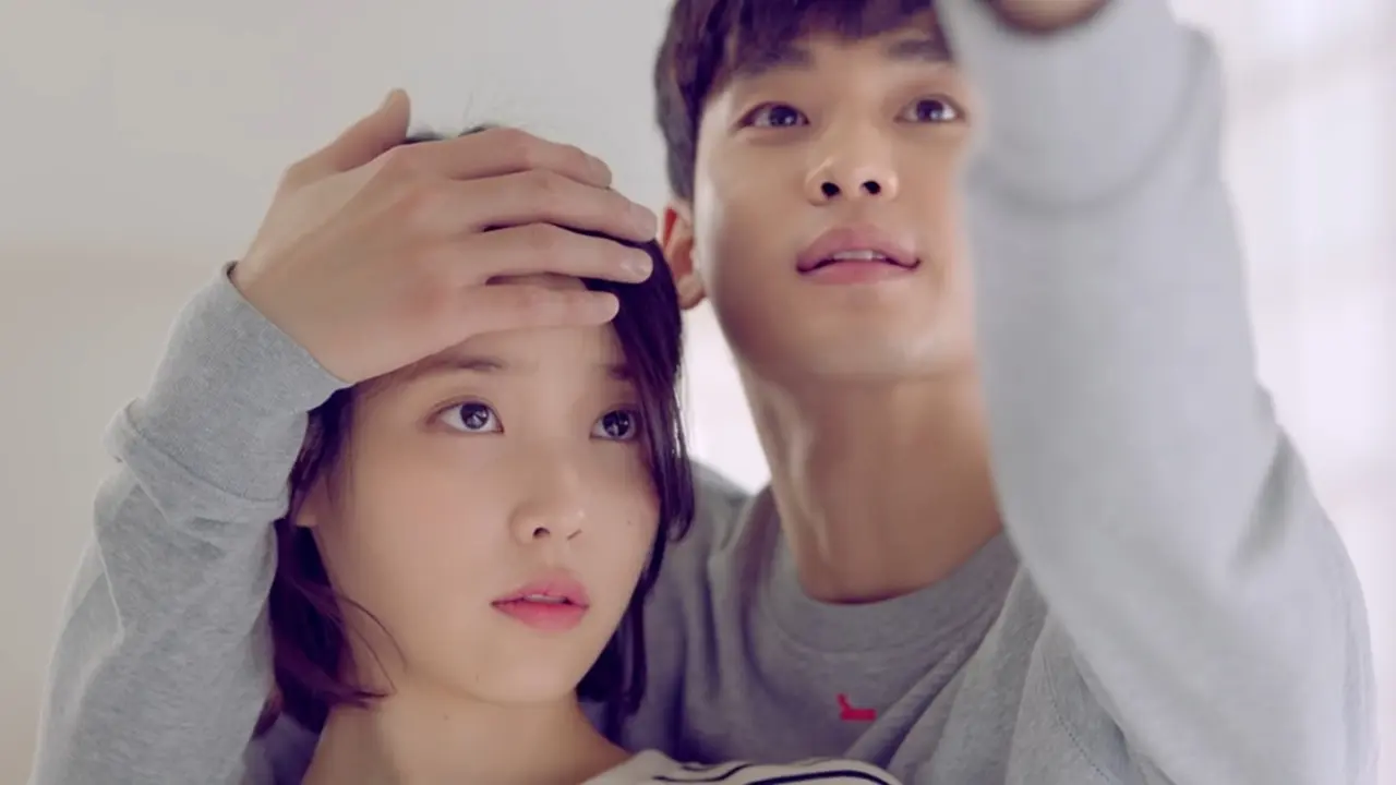 [Bintang] Romantisnya IU dan Kim Soo Hyun di MV Ending Scene