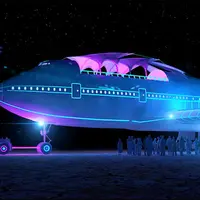 Tak terpakai lagi, sebuah pesawat Boeing 747 dari tahun 1985 didaur ulang jadi sebuah ruang pameran berbentuk mobil. (Via: mymodernmet.com)