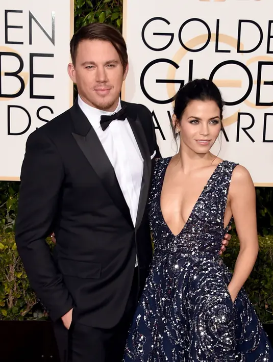 Channing Tatum hadir ke acara yang digelar pada Minggu (10/1/2016) malam di Hotel Beverly Hilton, California, bersama sang istri, Jenna Dewan Tatum. Aktor ‘Step Up’ ini biasanya selalu tampil mencuri hati wanita. (AFP/Bintang.com)