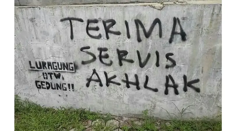 6 Tulisan Kocak Terima Servis Ini Bikin Tepuk Jidat