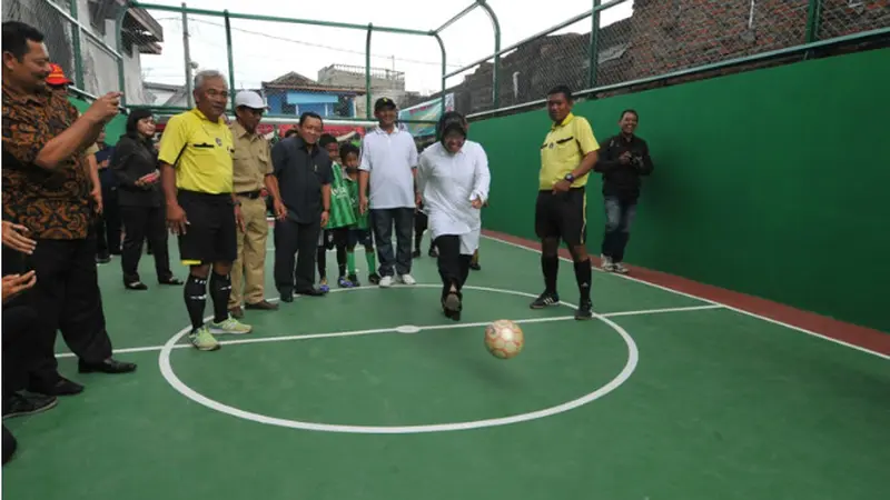 Wali Kota Risma Resmikan Dua Lapangan Futsal.