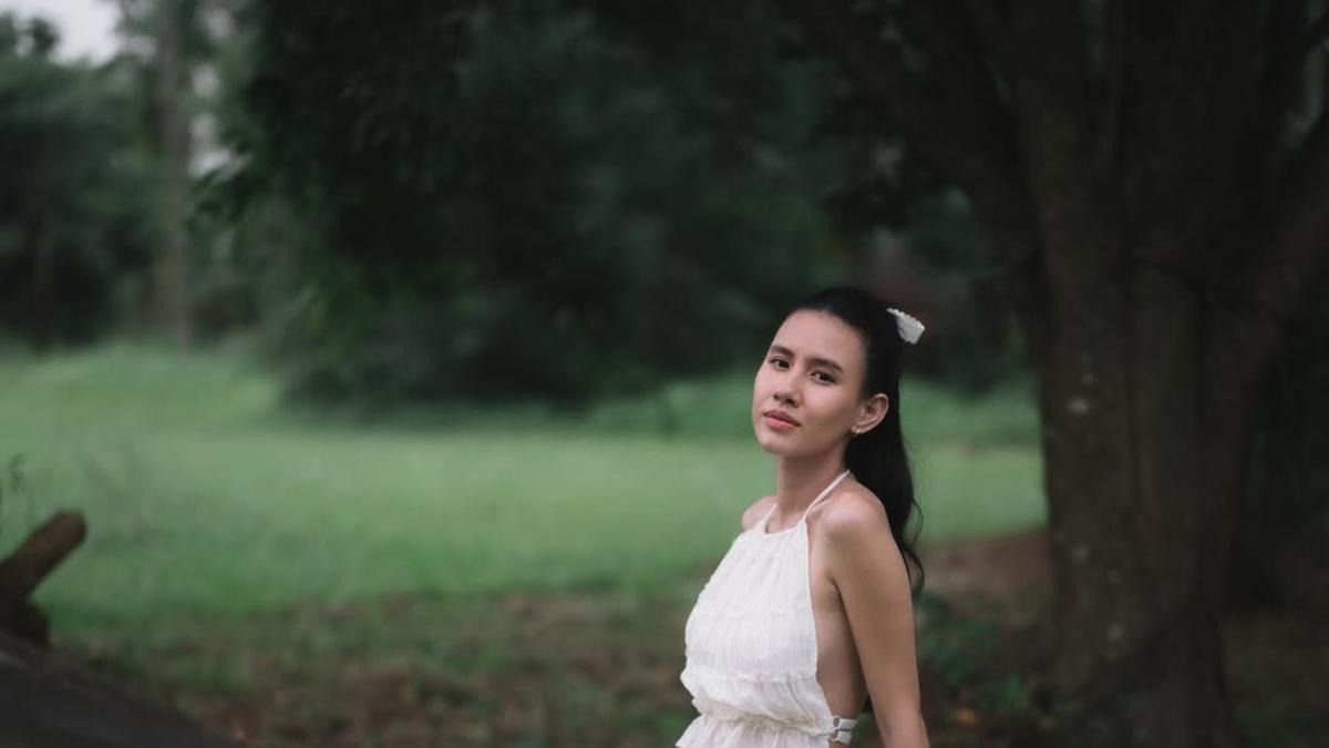 Anggunnya Shenina Cinnamon Hamil Anak Pertama, Berbalut Boho Dress Rp2 Jutaan dan Cincin Berlian Rp1,4 Milyar