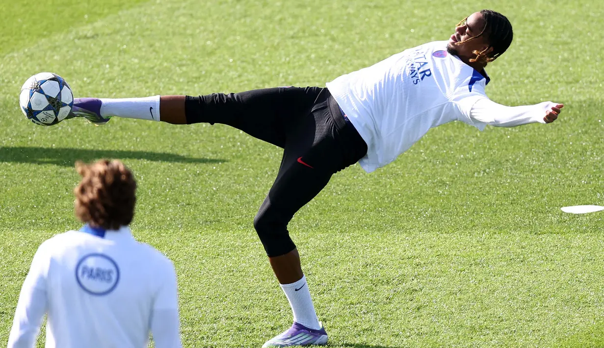 PSG akan memulai perjalanan mereka mempertahankan gelar juara Liga Champions dengan menjamu Atalanta. (FRANCK FIFE/AFP)