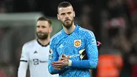 Tak bisa dipungkiri jika Liga Inggris menjadi salah satu liga terbaik di Eropa bahkan di dunia. Deretan pemain terbaik dari berbagai negara bersaing untuk memberikan penampilan terbaik bagi klub yang dibelanya. Beberapa pemain yang menjadi andalan klub di Liga Inggris sebagian besar menjadi andalan pula di level timnas. Namun ada pengecualian di sektor penjaga gawang, di mana 6 kiper nomor satu di Liga Inggris berikut nyatanya hanya menjadi pelapis saat membela timnas. Siapa saja? Berikut daftar keenam kiper tersebut. (AFP/Paul Ellis)