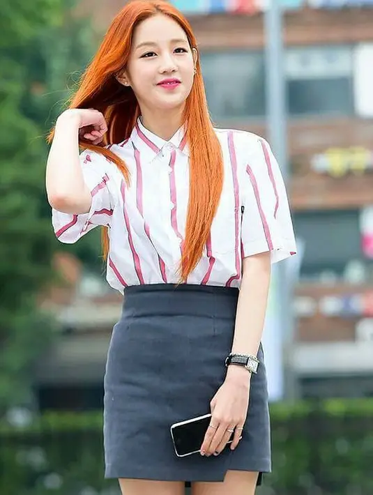 Di sisi lain ada hal yang lebih mengejutkan dari Seo In Guk dan Park Bo Ram. Keduanya diberitakan telah berpacaran selama satu setengah tahun. Terungkap juga bahwa pasangan ini kencan dengan cara yang simple. (Instagram/parkboramworld)